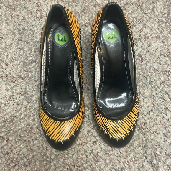 Tuk heels - Picture 2 of 9